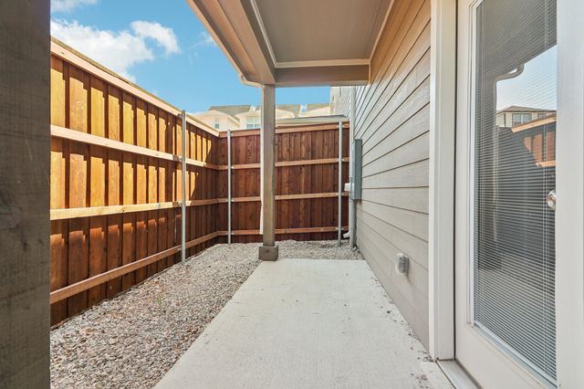 104 Samuel Street, Lewisville, TX 75057