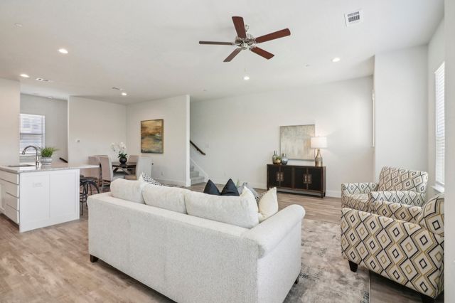 104 Samuel Street, Lewisville, TX 75057