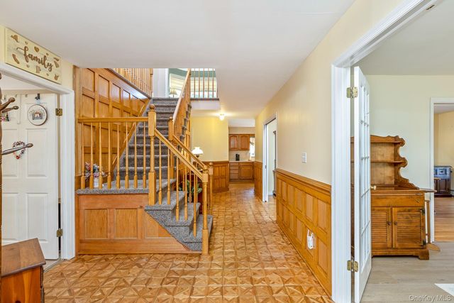 7 Lake Lane, Lake Grove, NY 11755