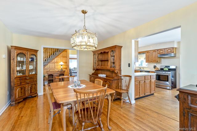 7 Lake Lane, Lake Grove, NY 11755