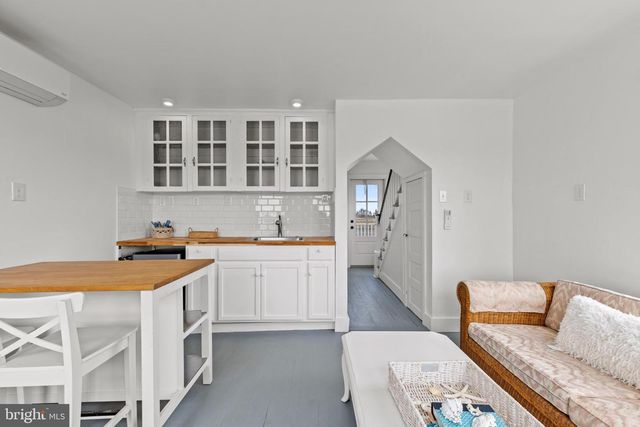 826 W RIO GRANDE AVE, Wildwood, NJ 08260