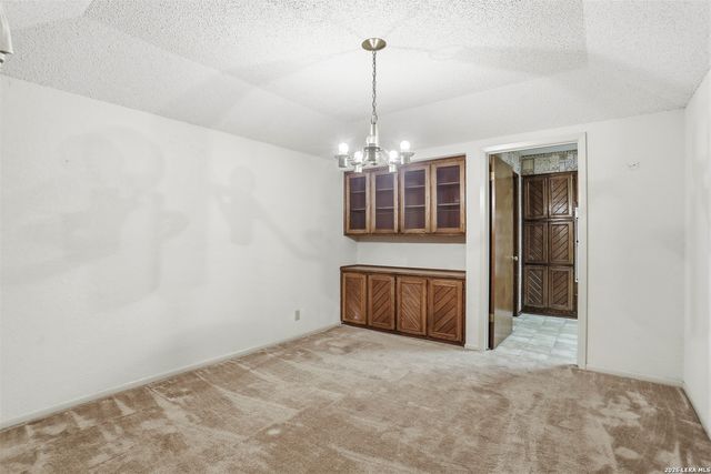 4523 Spotted Oak Woods, San Antonio, TX 78249