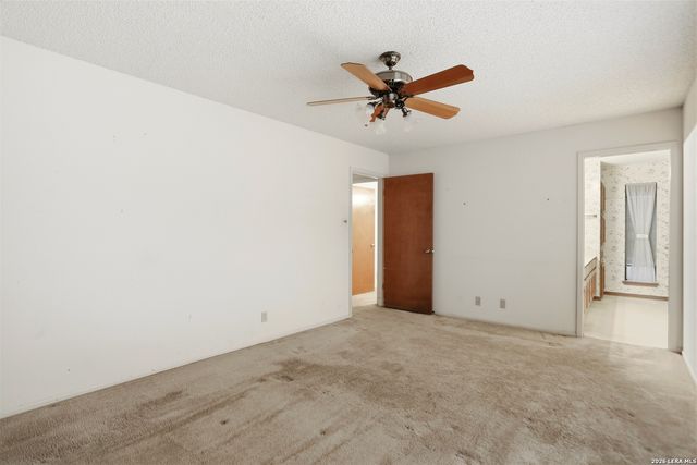 4523 Spotted Oak Woods, San Antonio, TX 78249