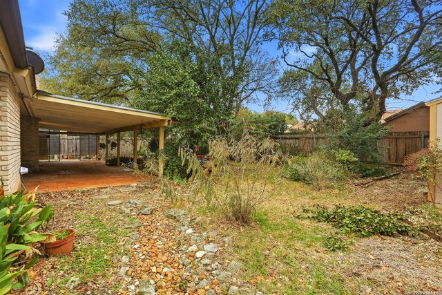 4523 Spotted Oak Woods, San Antonio, TX 78249