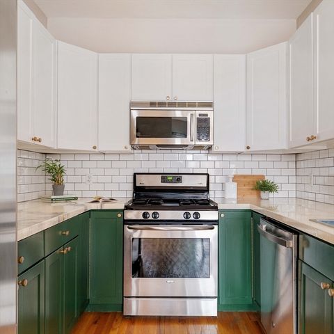 877 Harrison Ave 6, Boston, MA 02118