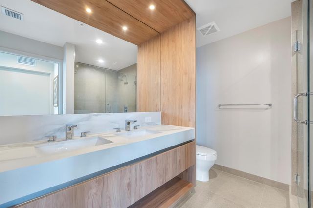 11 E 6th Street 2201, Miami, FL 33132