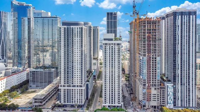 11 E 6th Street 2201, Miami, FL 33132