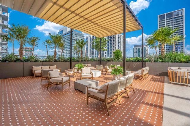 11 E 6th Street 2201, Miami, FL 33132