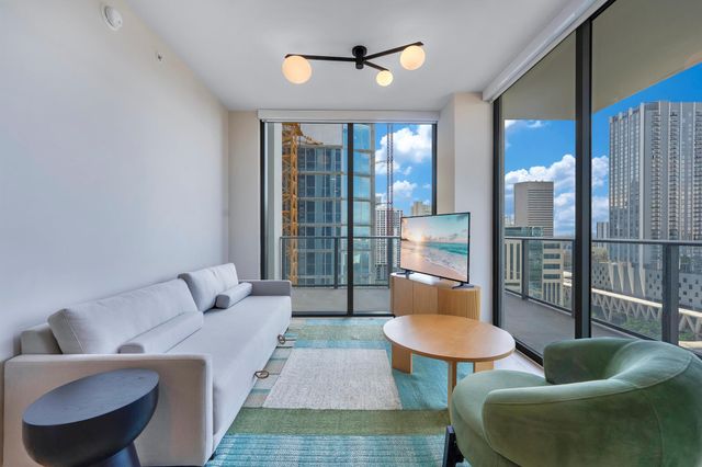 11 E 6th Street 2201, Miami, FL 33132