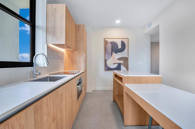 11 E 6th Street 2201, Miami, FL 33132