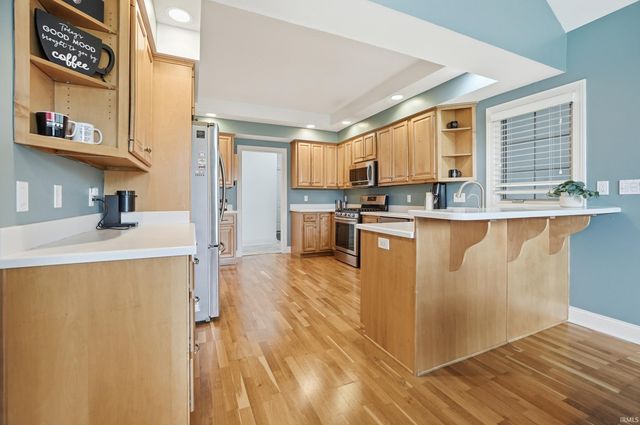 12030 Sycamore Lakes Court, Fort Wayne, IN 46814