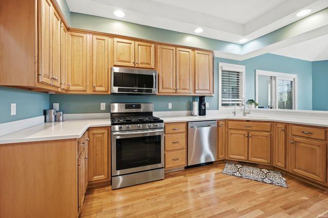 12030 Sycamore Lakes Court, Fort Wayne, IN 46814