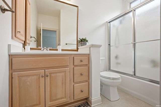 12030 Sycamore Lakes Court, Fort Wayne, IN 46814