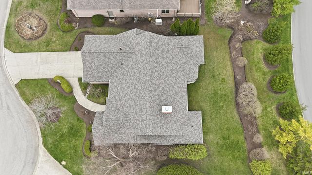 12030 Sycamore Lakes Court, Fort Wayne, IN 46814