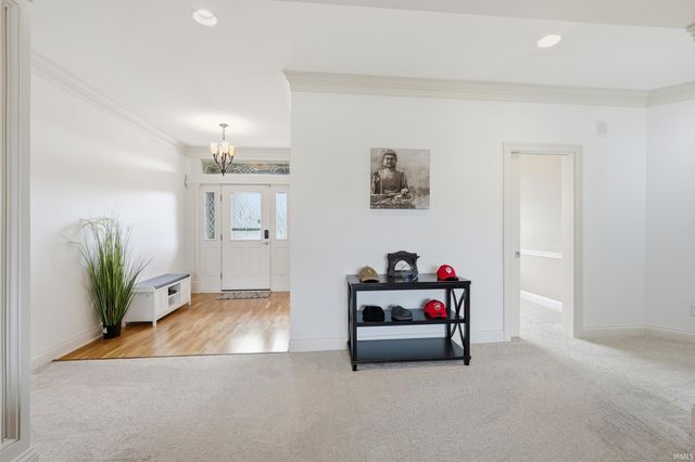 12030 Sycamore Lakes Court, Fort Wayne, IN 46814