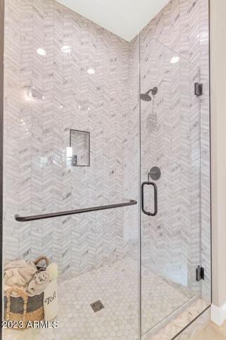 10118 E TESLA Avenue, Mesa, AZ 85212