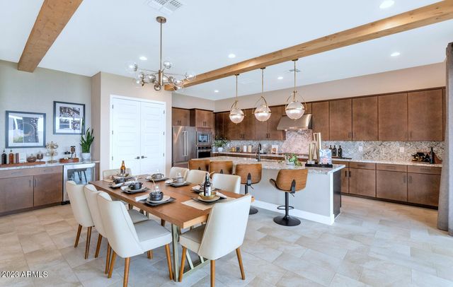 10118 E TESLA Avenue, Mesa, AZ 85212
