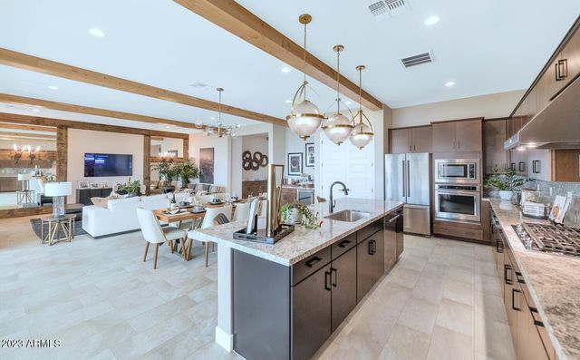 10118 E TESLA Avenue, Mesa, AZ 85212