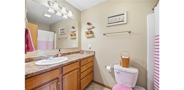 1312 Lois Lane, Waterloo, IA 50702