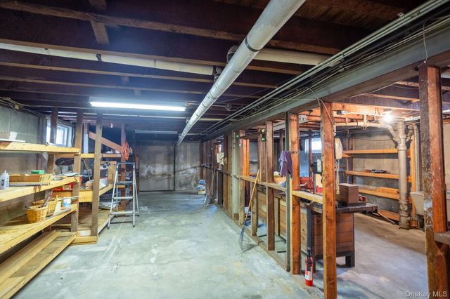 76-14 173rd Street, Fresh Meadows, NY 11366