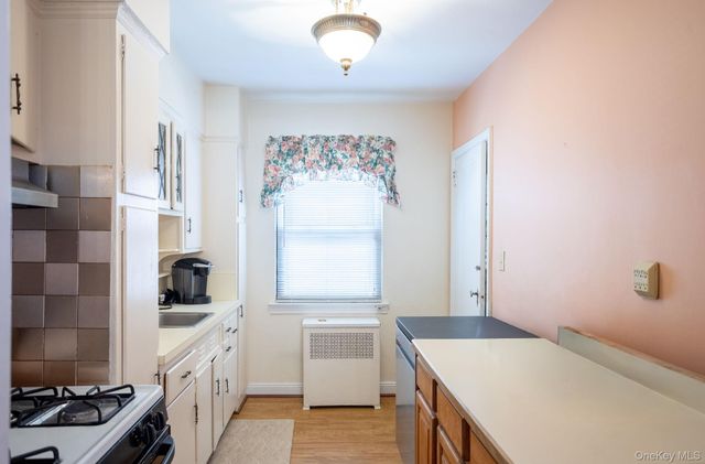 76-14 173rd Street, Fresh Meadows, NY 11366
