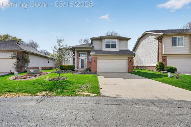 3141 Bridlewood Drive, Oakland Charter Township, MI 48306