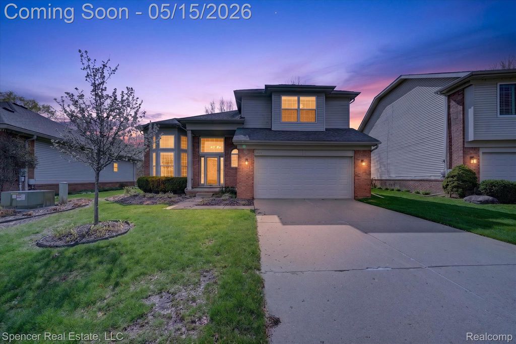 3141 Bridlewood Drive, Oakland Charter Township, MI 48306