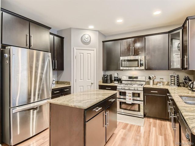 6912 W Chatfield Dr, Littleton, CO 80128