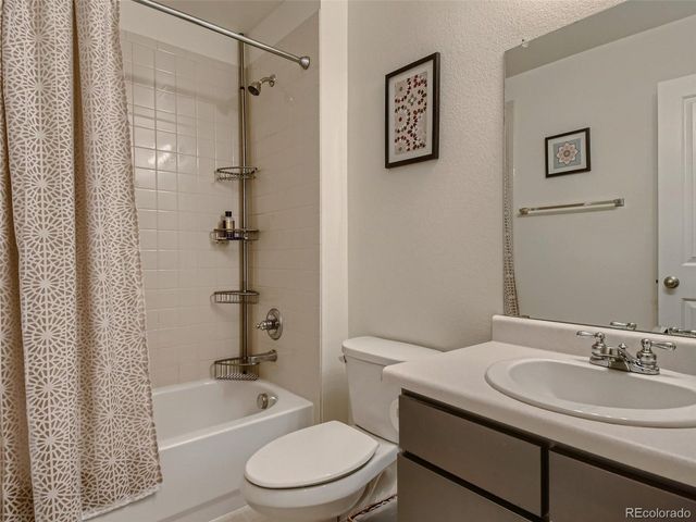 6912 W Chatfield Dr, Littleton, CO 80128