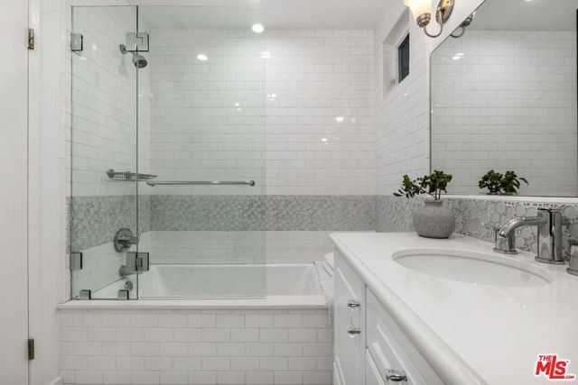 15831 Tobin Way, Sherman Oaks, CA 91403