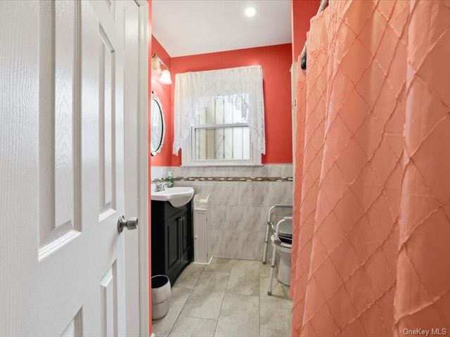 3330 Eastchester Road, Bronx, NY 10469