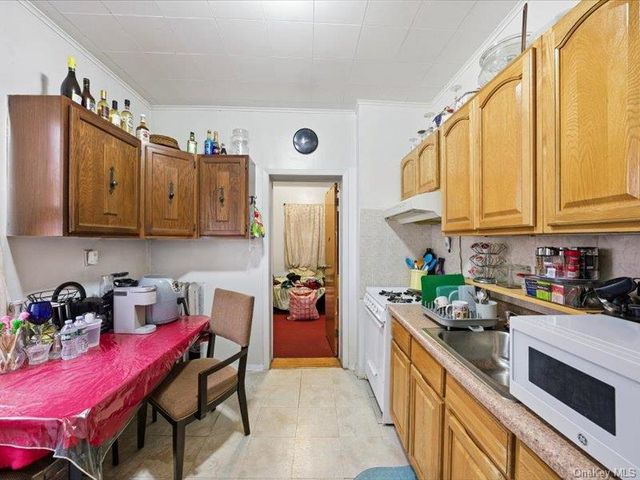 3330 Eastchester Road, Bronx, NY 10469