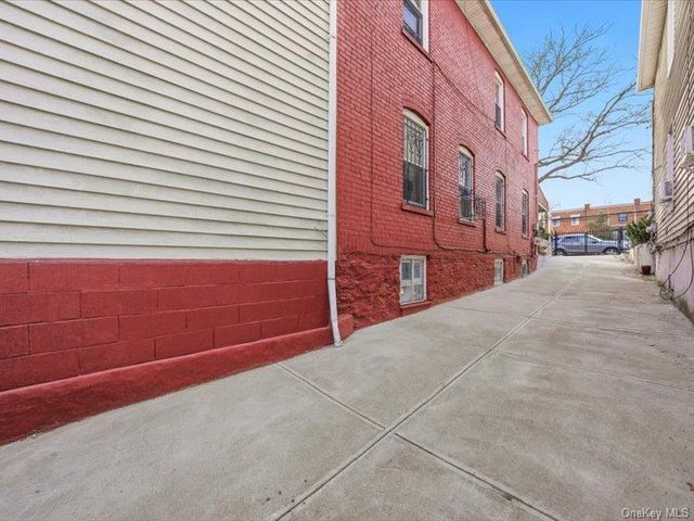 3330 Eastchester Road, Bronx, NY 10469