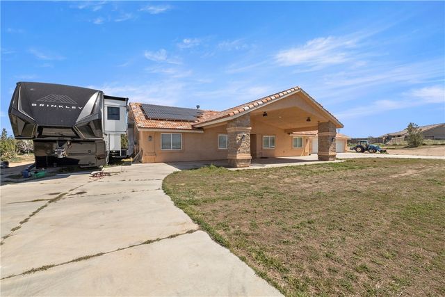 8755 Lilac Road, Oak Hills, CA 92344