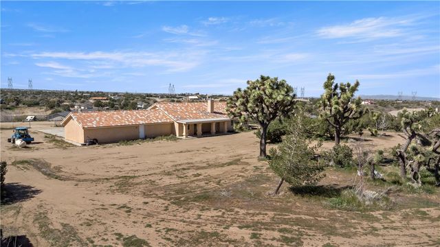 8755 Lilac Road, Oak Hills, CA 92344