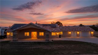 8755 Lilac Road, Oak Hills, CA 92344