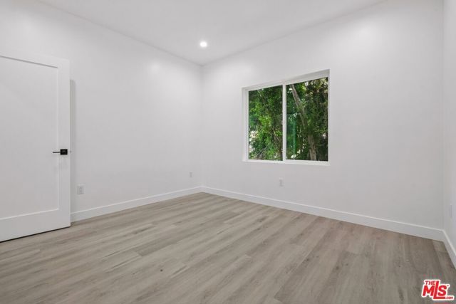 1434 Beverwil Drive 2, Los Angeles, CA 90035