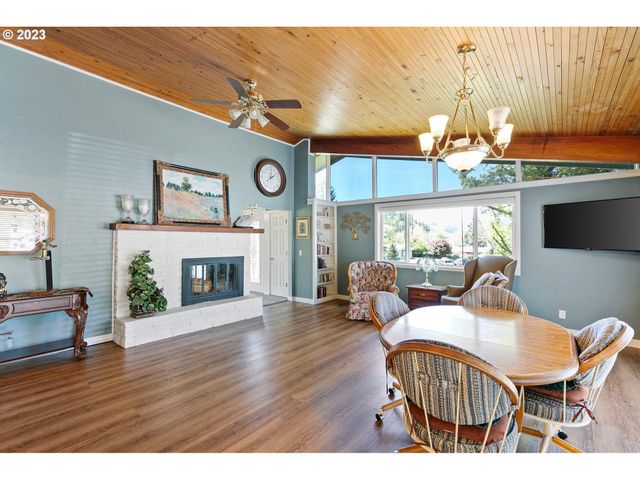 530 MORELAND Ave, Drain, OR 97435