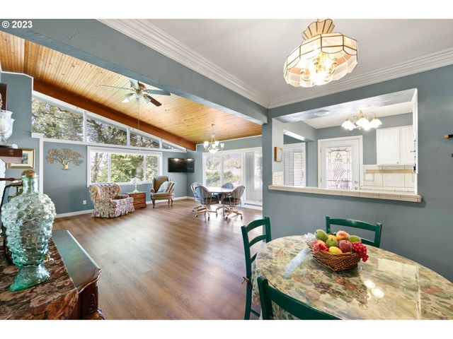 530 MORELAND Ave, Drain, OR 97435