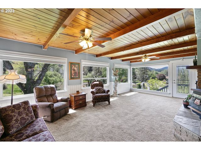 530 MORELAND Ave, Drain, OR 97435