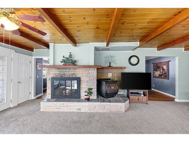 530 MORELAND Ave, Drain, OR 97435