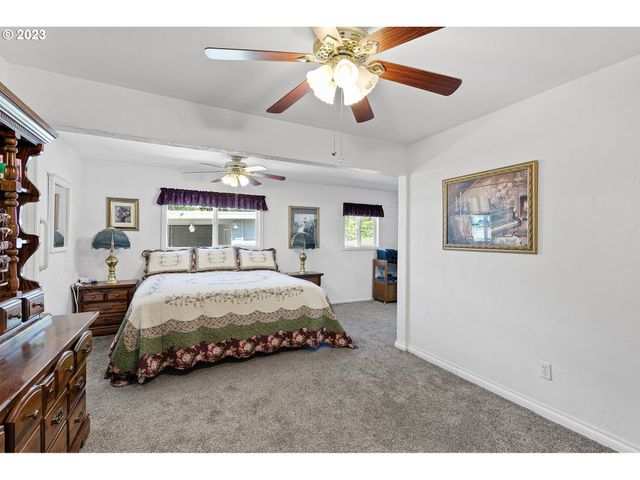 530 MORELAND Ave, Drain, OR 97435