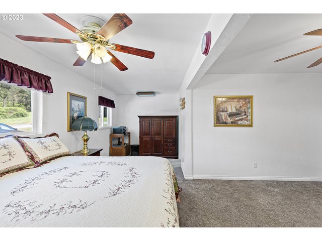 530 MORELAND Ave, Drain, OR 97435