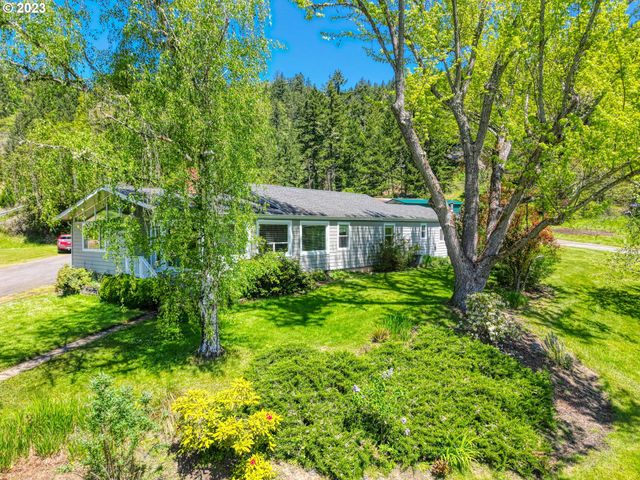 530 MORELAND Ave, Drain, OR 97435