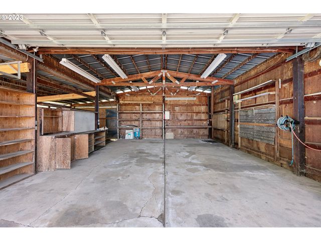 530 MORELAND Ave, Drain, OR 97435