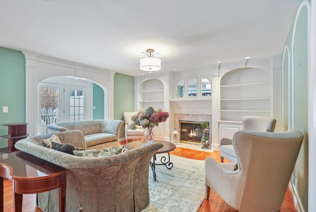 37 Brady Avenue, Salem, NH 03079
