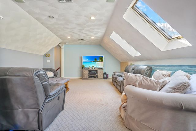 37 Brady Avenue, Salem, NH 03079