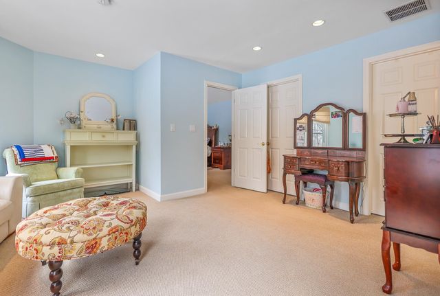 37 Brady Avenue, Salem, NH 03079
