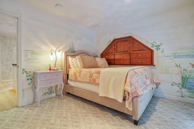 37 Brady Avenue, Salem, NH 03079