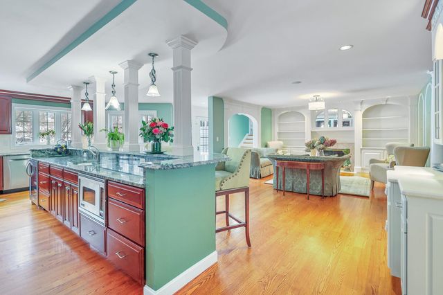 37 Brady Avenue, Salem, NH 03079